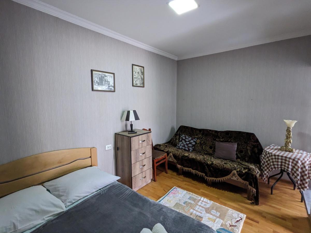 Apartments Se7En Tbilisi Bagian luar foto
