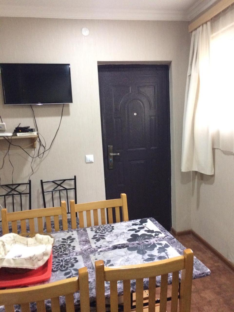 Apartments Se7En Tbilisi Bagian luar foto